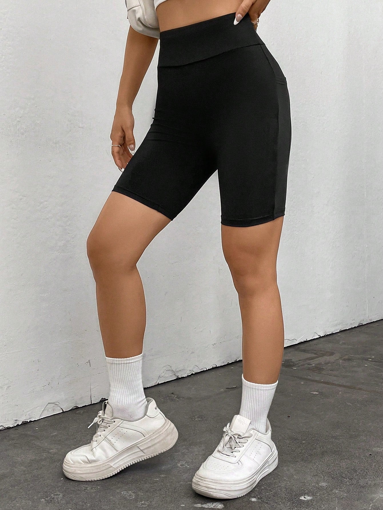 SHEIN EZwear Balletcore Solid Wideband Waist Cycling Shorts With Phone Pocket