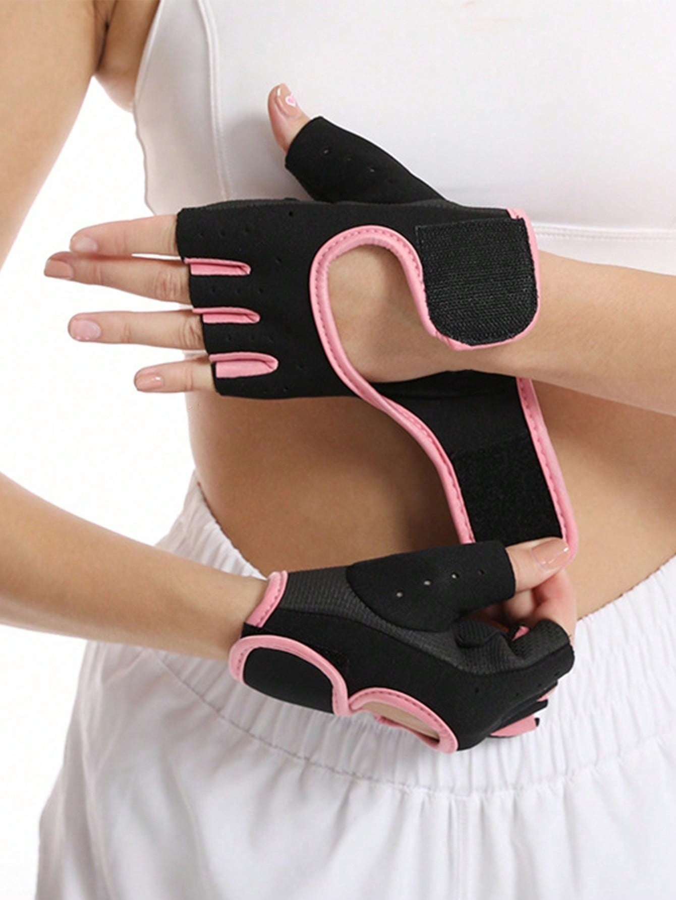 1 Pair Breathable Sports Gloves For women