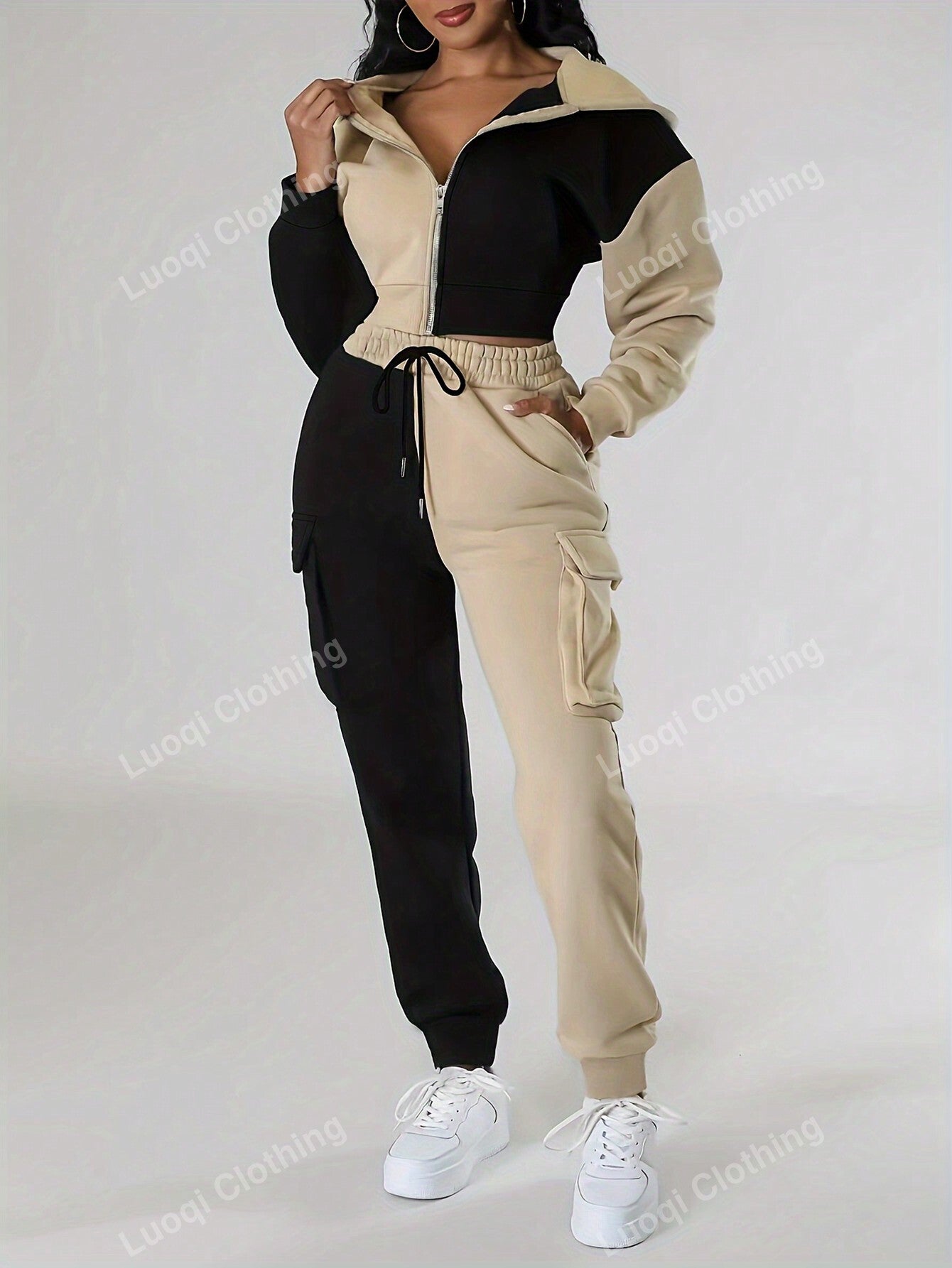 Cozy & Chic: Women's 2-Piece Sporty Fleece-Lined Hoodie & Cargo Sweatpants Set