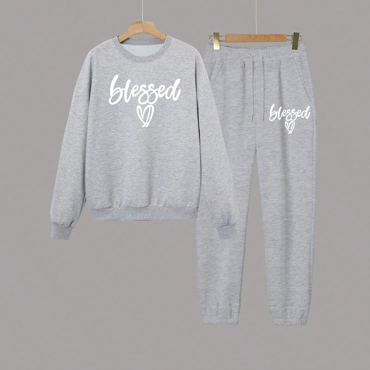 Cozy Chic: Two-Piece Fleece Hoodie & Sweatpants Set for Ultimate Comfort